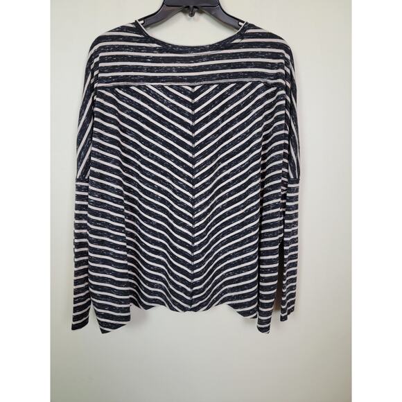 Free People Size X-Small Oversized Striped Top Blouse We The Free Black - Picture 4 of 4